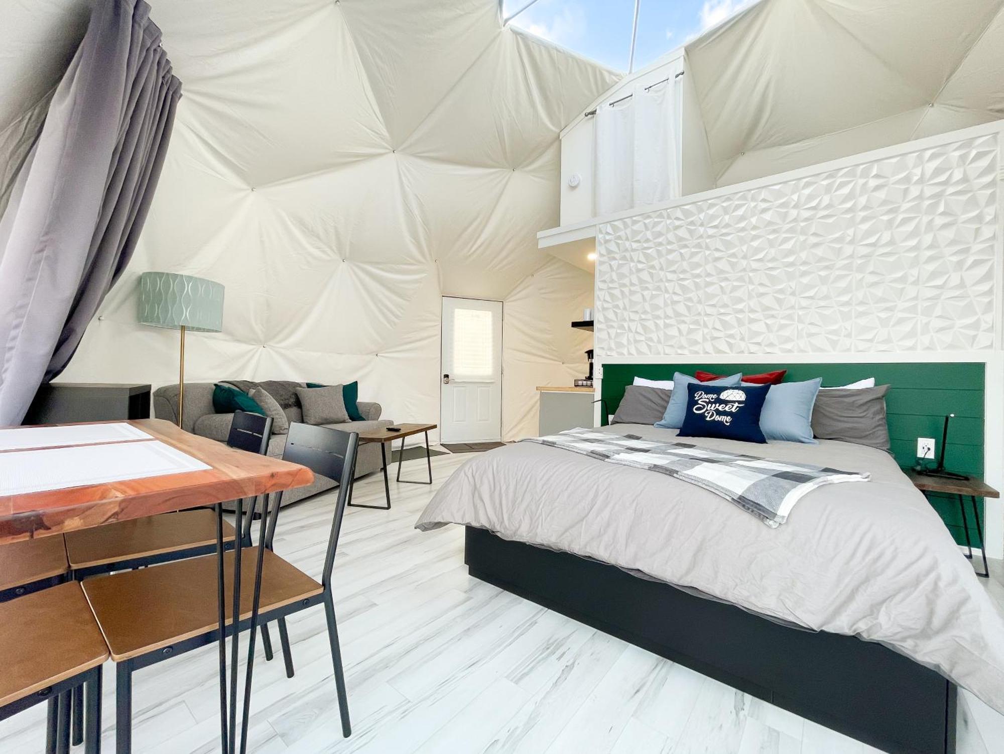 Port Wade Glamping Domes Villa Victoria Beach Ngoại thất bức ảnh